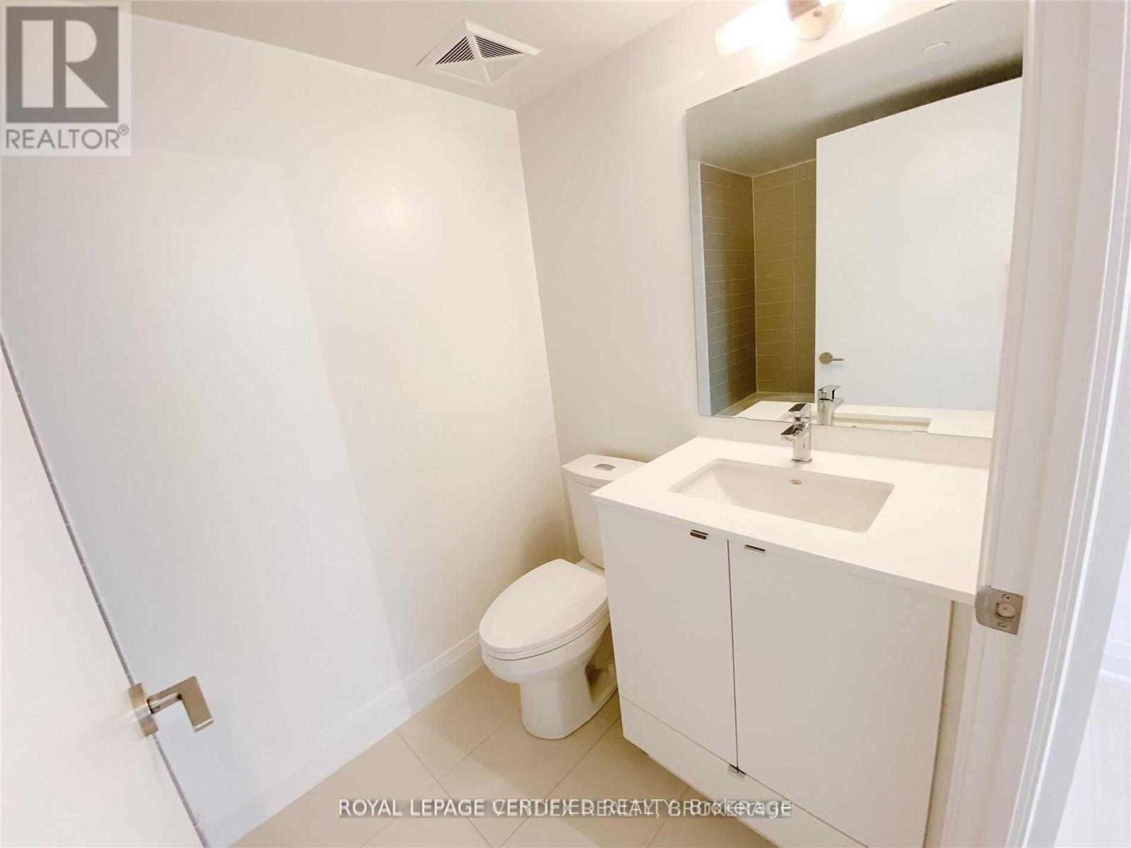 1009 - 1461 Lawrence Avenue W, Toronto, Ontario  M6L 1B3 - Photo 10 - W12427069