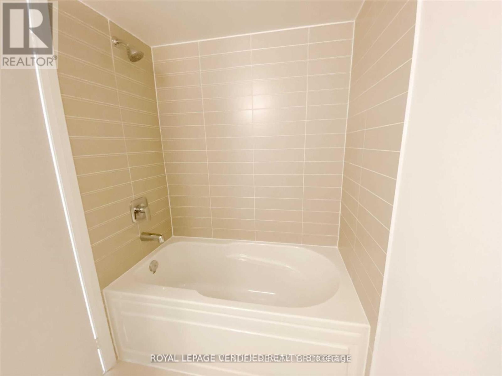 1009 - 1461 Lawrence Avenue W, Toronto, Ontario  M6L 1B3 - Photo 11 - W12427069