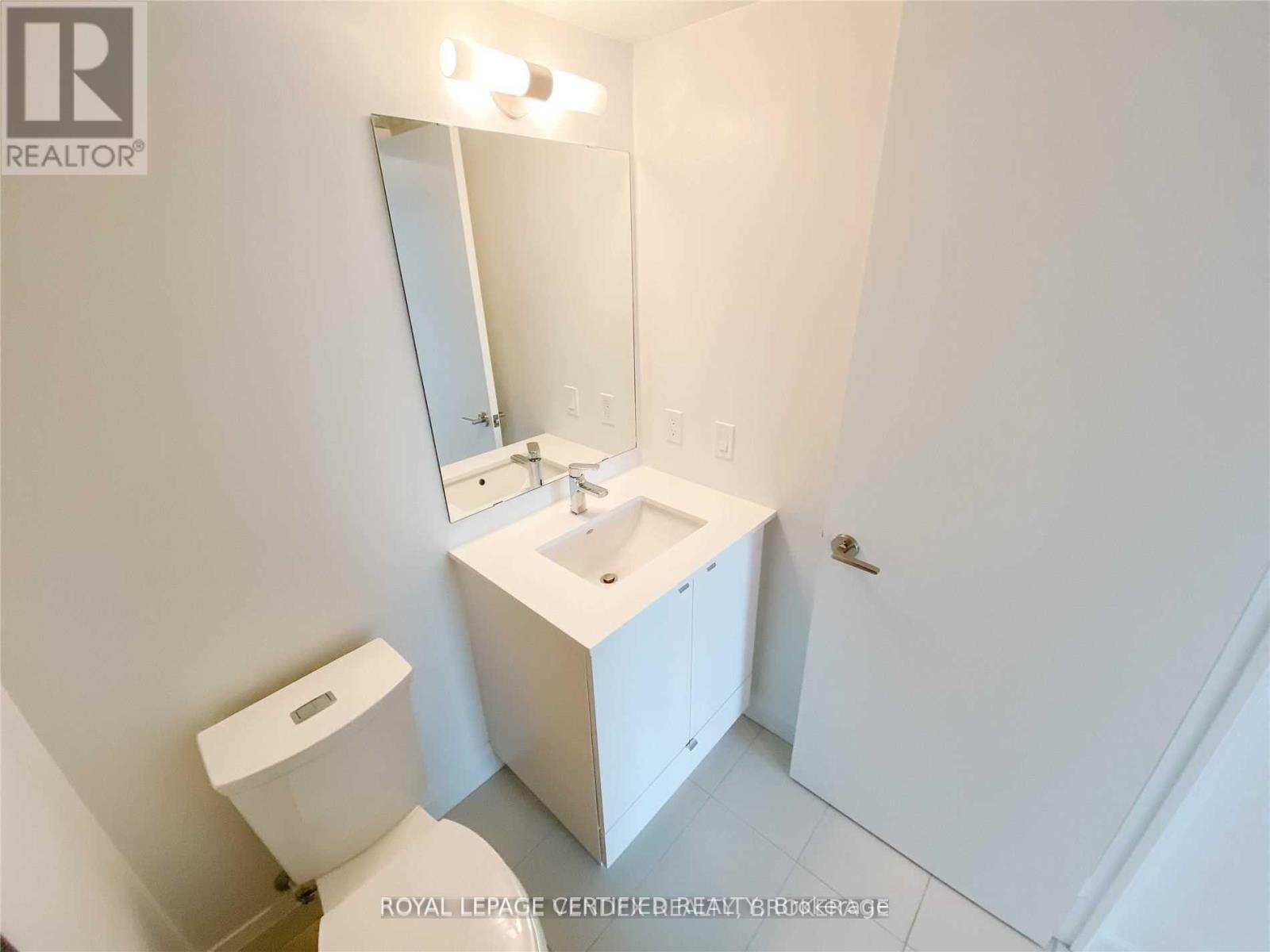 1009 - 1461 Lawrence Avenue W, Toronto, Ontario  M6L 1B3 - Photo 12 - W12427069