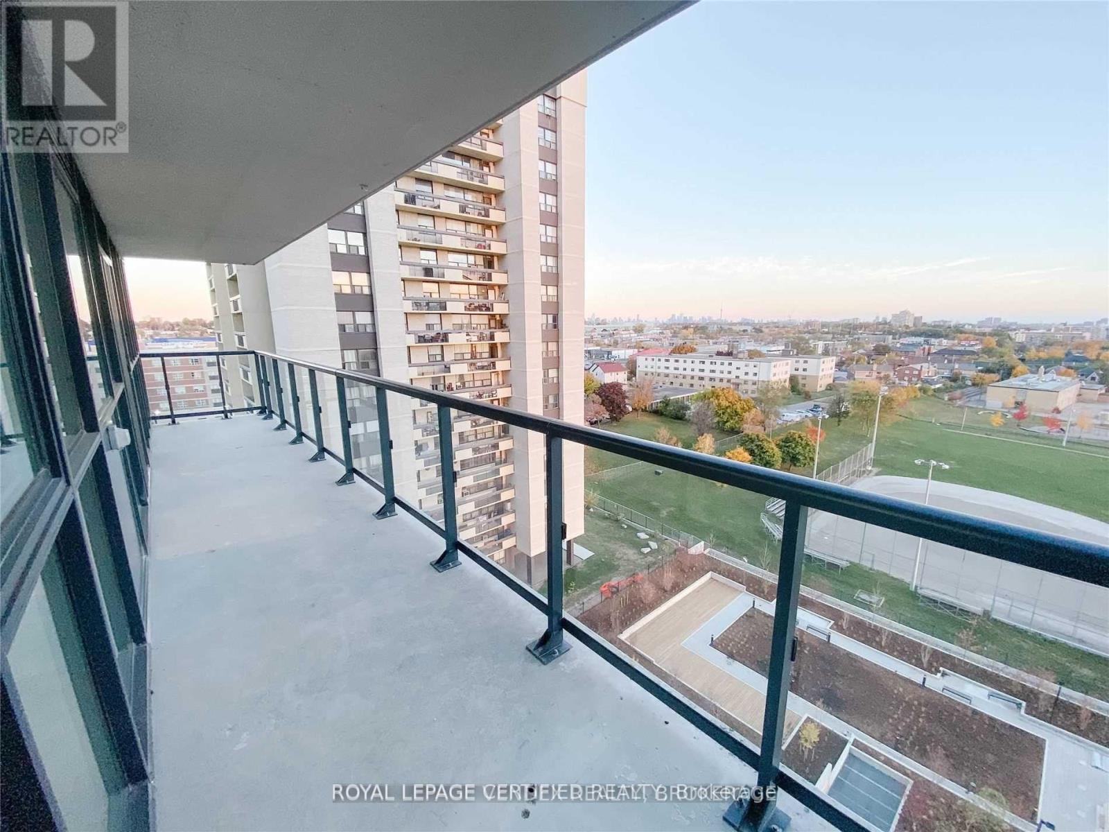 1009 - 1461 Lawrence Avenue W, Toronto, Ontario  M6L 1B3 - Photo 16 - W12427069