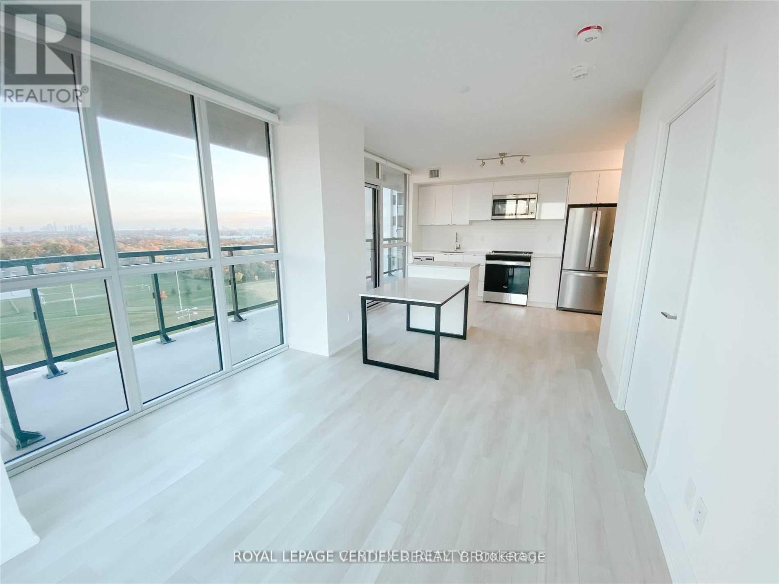 1009 - 1461 Lawrence Avenue W, Toronto, Ontario  M6L 1B3 - Photo 5 - W12427069