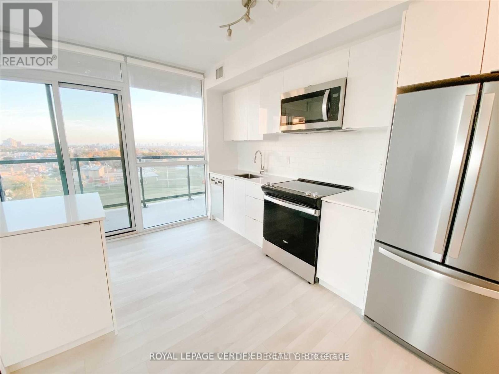 1009 - 1461 Lawrence Avenue W, Toronto, Ontario  M6L 1B3 - Photo 6 - W12427069