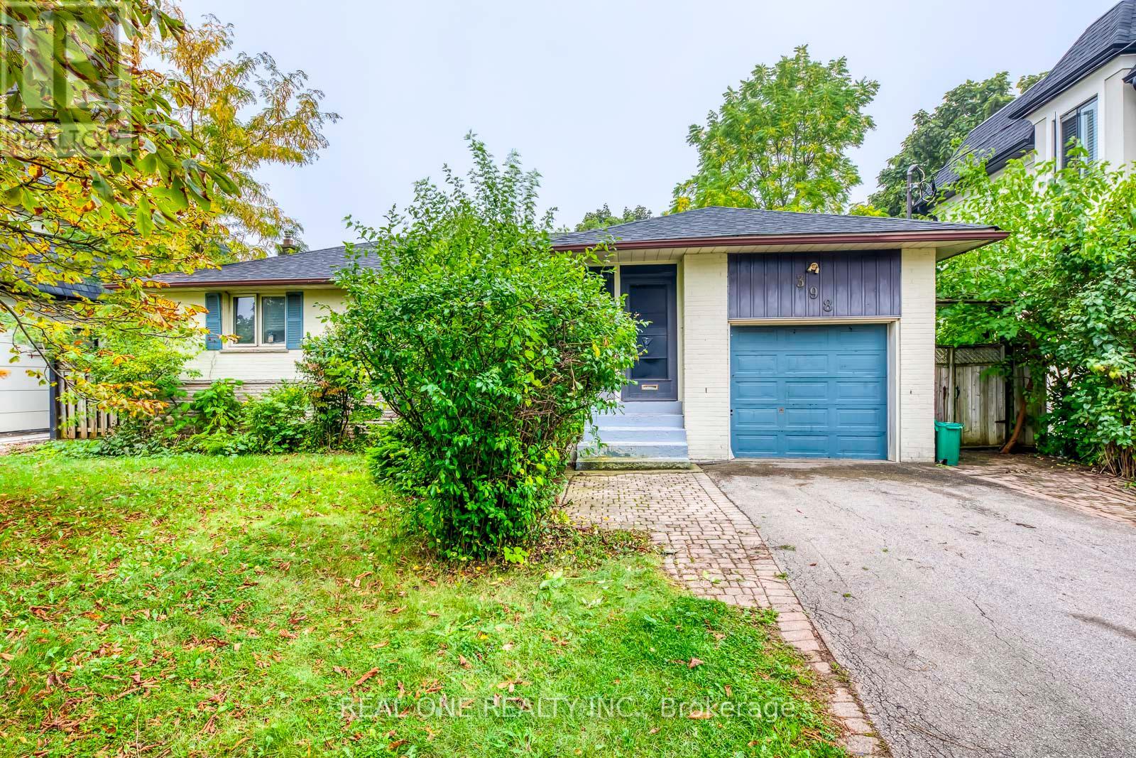 398 Tennyson Drive, Oakville, Ontario  L6L 3Z1 - Photo 4 - W12427109