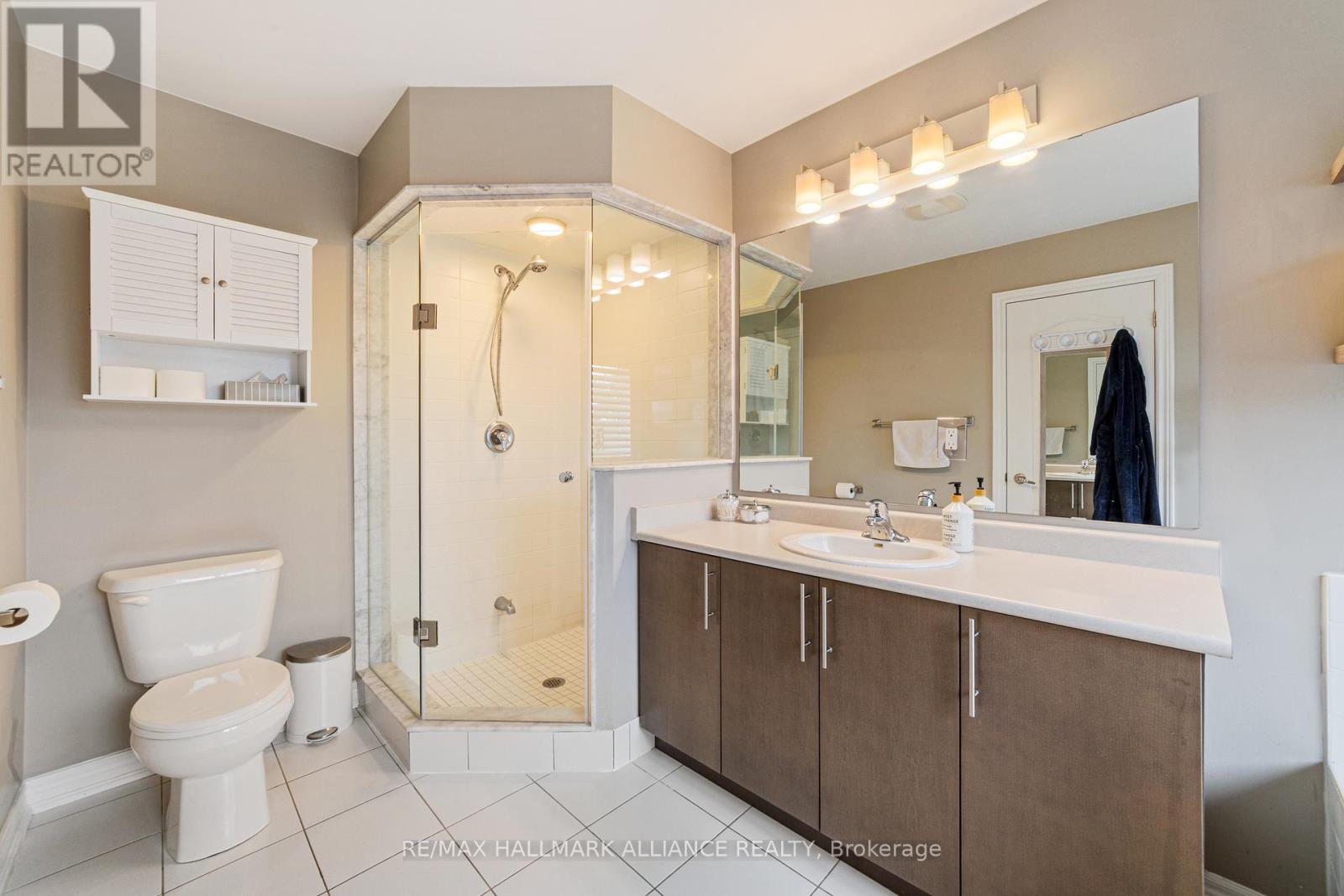 37 Diamond Leaf Lane, Halton Hills, Ontario  L7G 0G7 - Photo 29 - W12427133