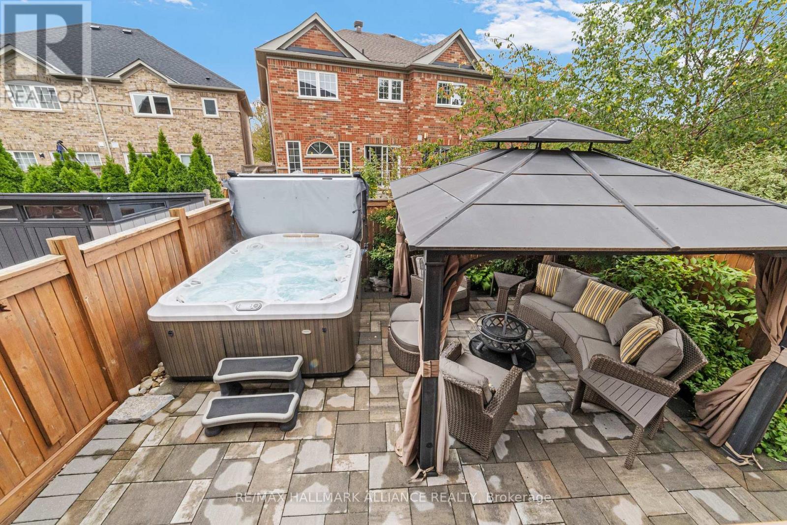 37 Diamond Leaf Lane, Halton Hills, Ontario  L7G 0G7 - Photo 37 - W12427133