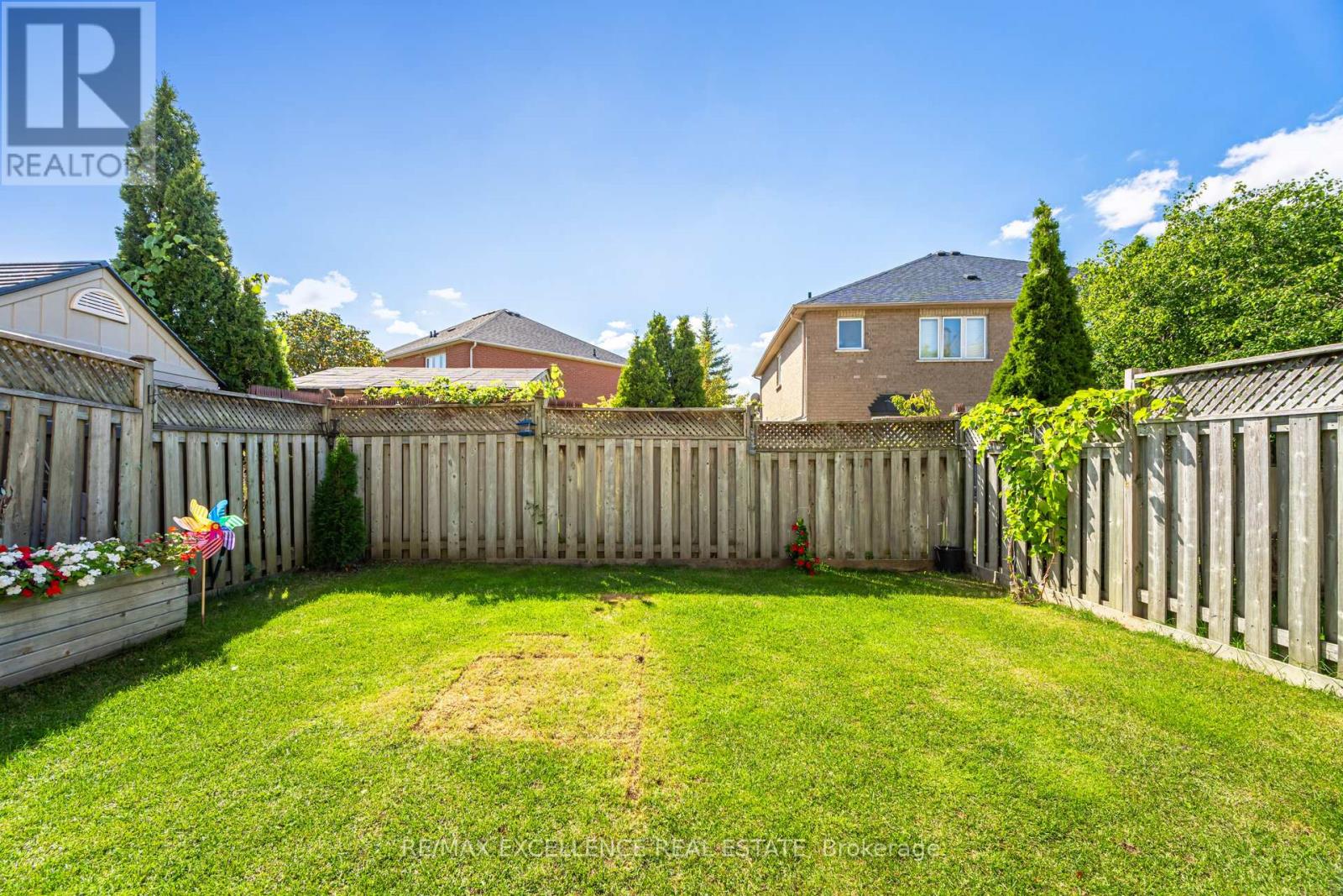 36 Coppermill Drive W, Brampton, Ontario  L7A 1M8 - Photo 40 - W12427138