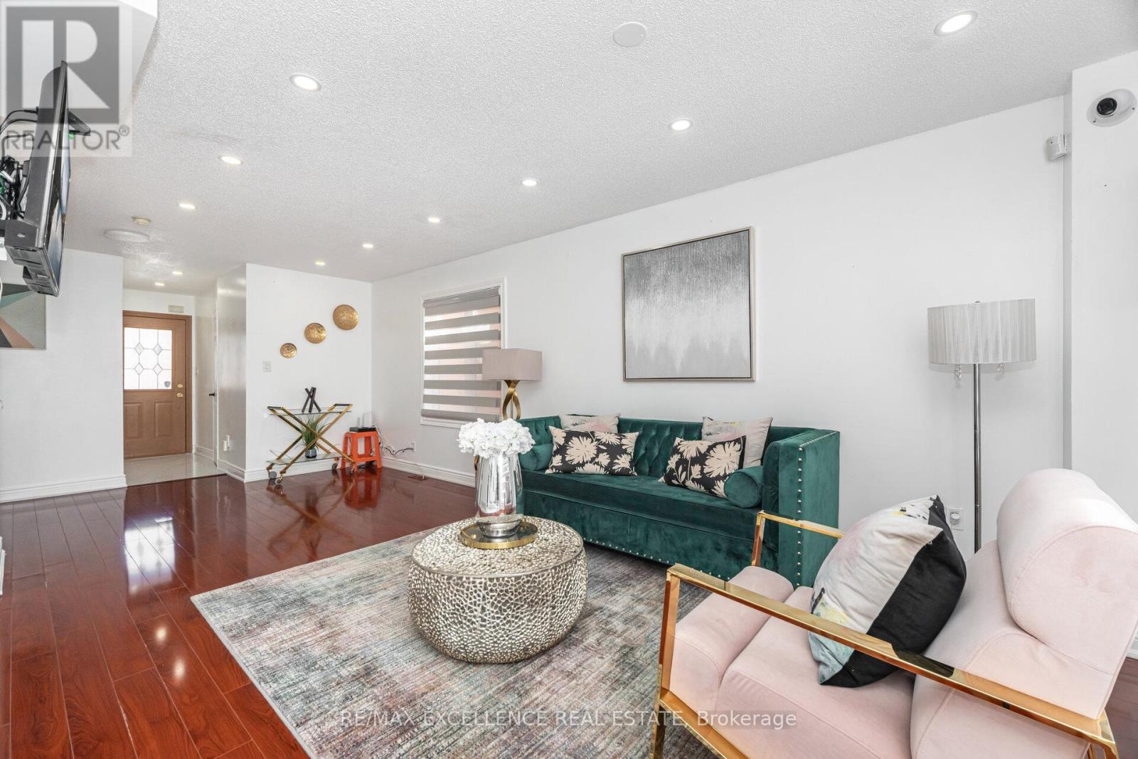 36 Coppermill Drive W, Brampton, Ontario  L7A 1M8 - Photo 8 - W12427138