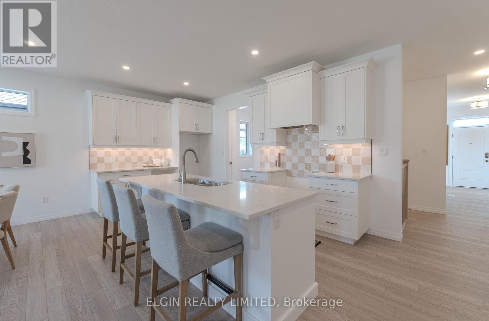 42199 Mcbain Line, Central Elgin, Ontario  N5P 0E4 - Photo 10 - X12415822