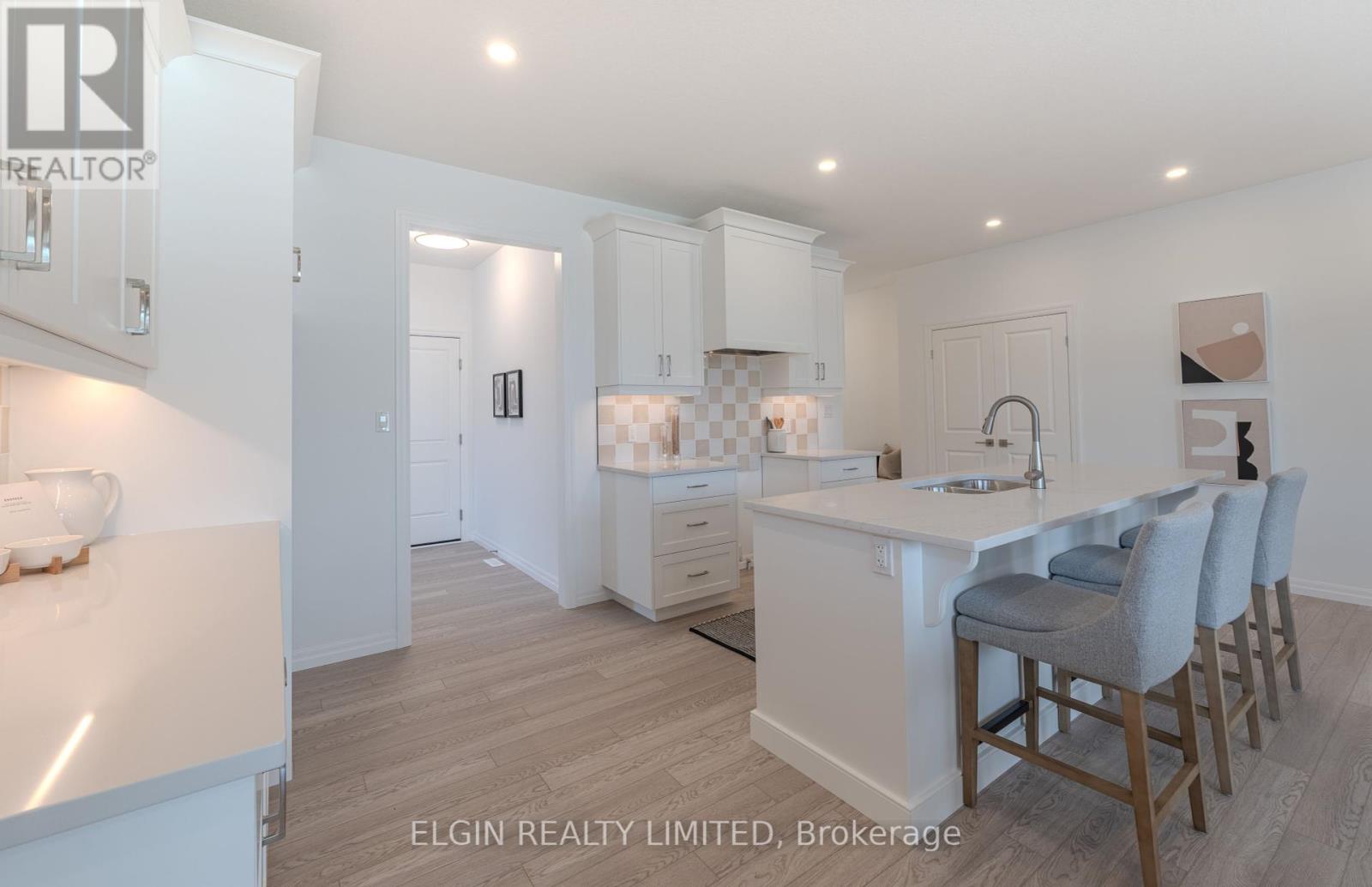 42199 Mcbain Line, Central Elgin, Ontario  N5P 0E4 - Photo 12 - X12415822