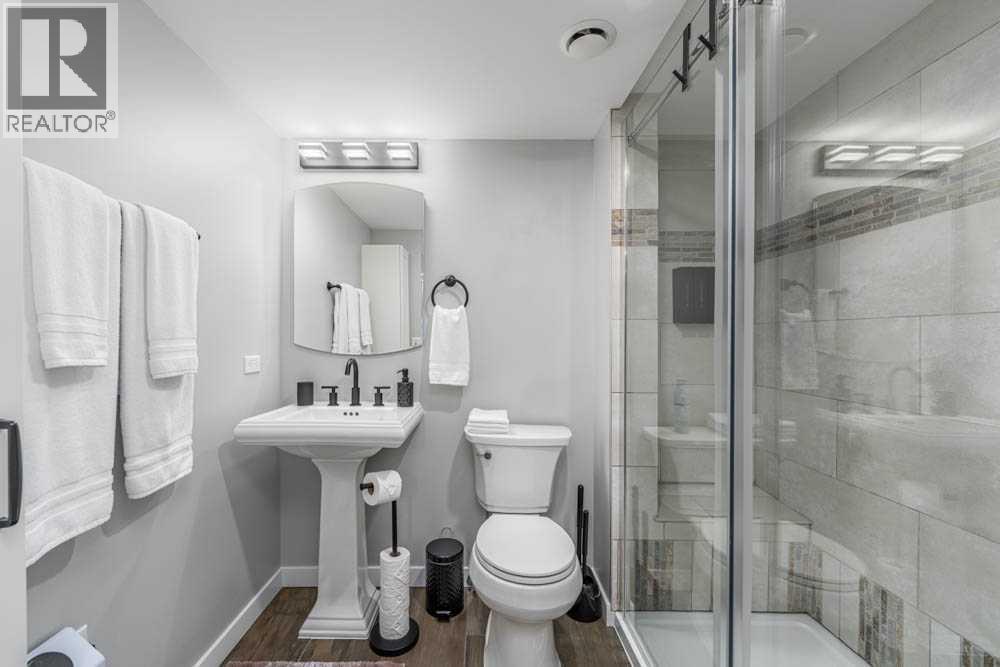 105 Lawthorn Greenway Se, Airdrie, Alberta  T4A 3M7 - Photo 38 - A2247196