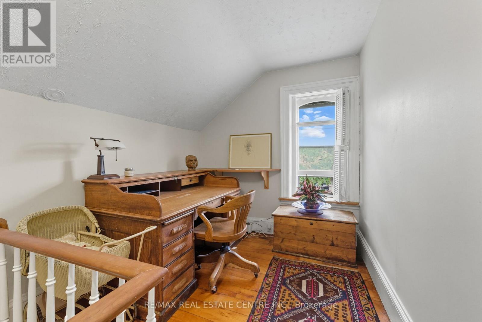 9 Dumfries Street, Cambridge, Ontario  N1S 1Y6 - Photo 14 - X12427082