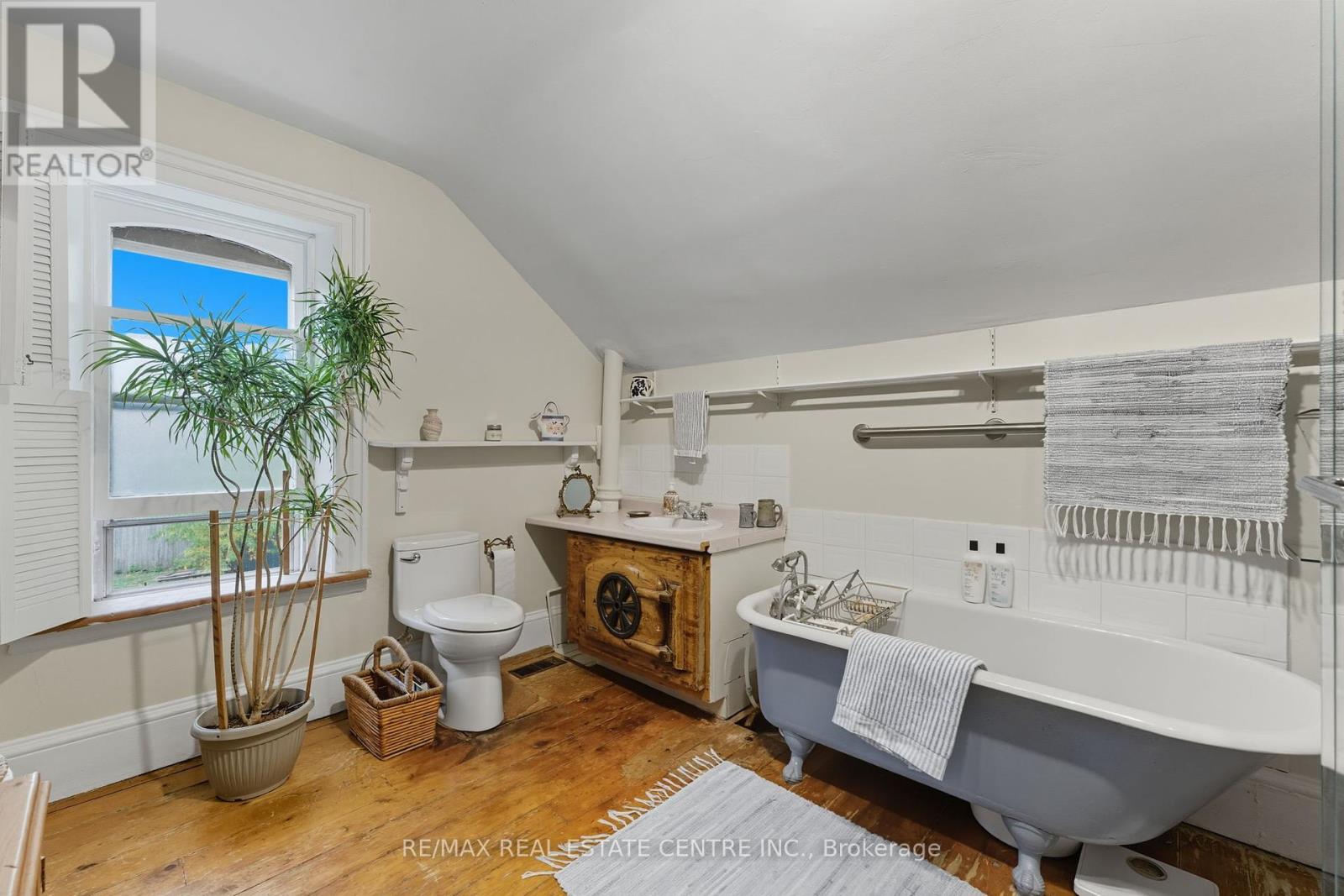 9 Dumfries Street, Cambridge, Ontario  N1S 1Y6 - Photo 18 - X12427082