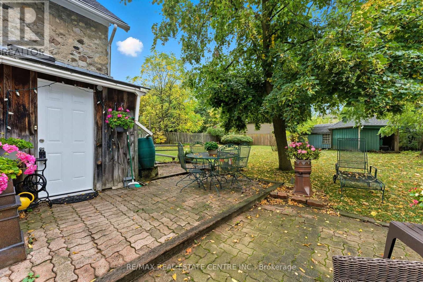 9 Dumfries Street, Cambridge, Ontario  N1S 1Y6 - Photo 20 - X12427082