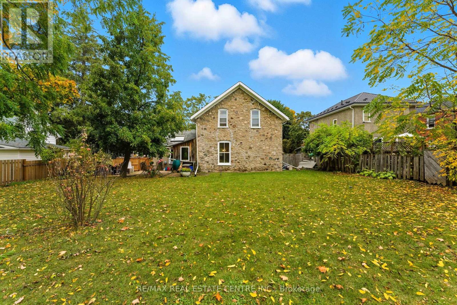 9 Dumfries Street, Cambridge, Ontario  N1S 1Y6 - Photo 23 - X12427082