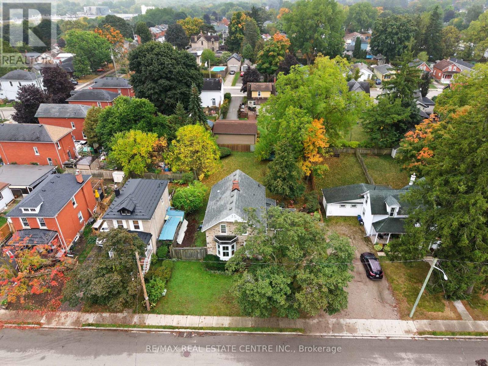 9 Dumfries Street, Cambridge, Ontario  N1S 1Y6 - Photo 24 - X12427082
