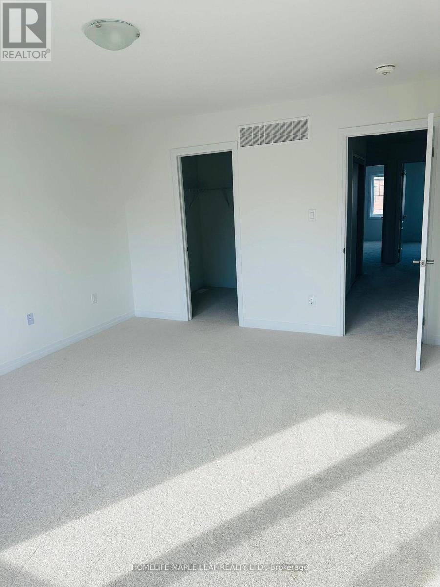 29 Selection Heights, Thorold, Ontario  L2V 0B7 - Photo 8 - X12427083