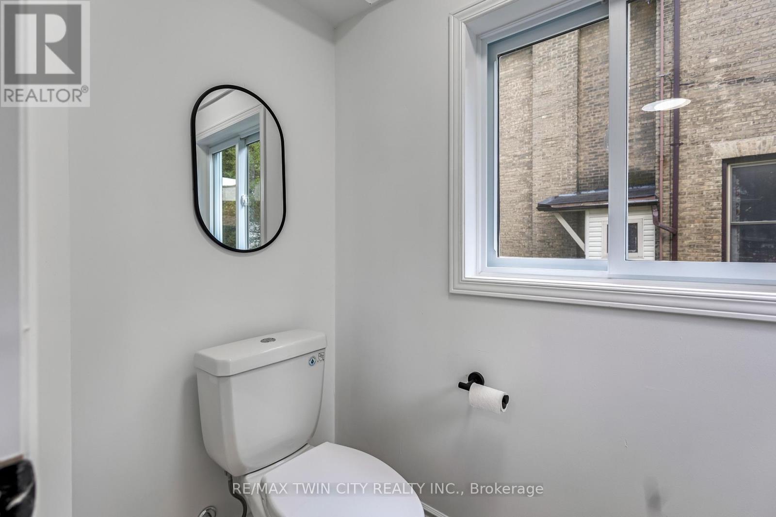 15 Hawarden Avenue, Brantford, Ontario  N3T 4H2 - Photo 18 - X12427086