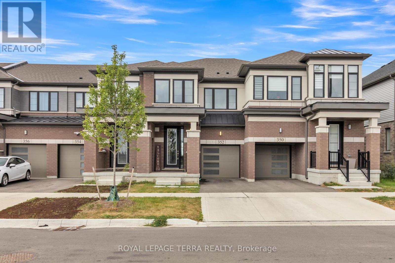 352 BISMARK DRIVE, Cambridge, Ontario