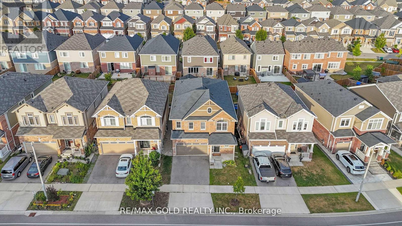 63 Compass Trail, Cambridge, Ontario  N3E 0B3 - Photo 2 - X12427130