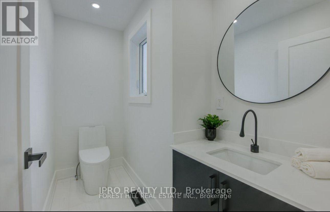 4392 Ontario Street, Lincoln, Ontario  L0R 1B0 - Photo 17 - X12427134
