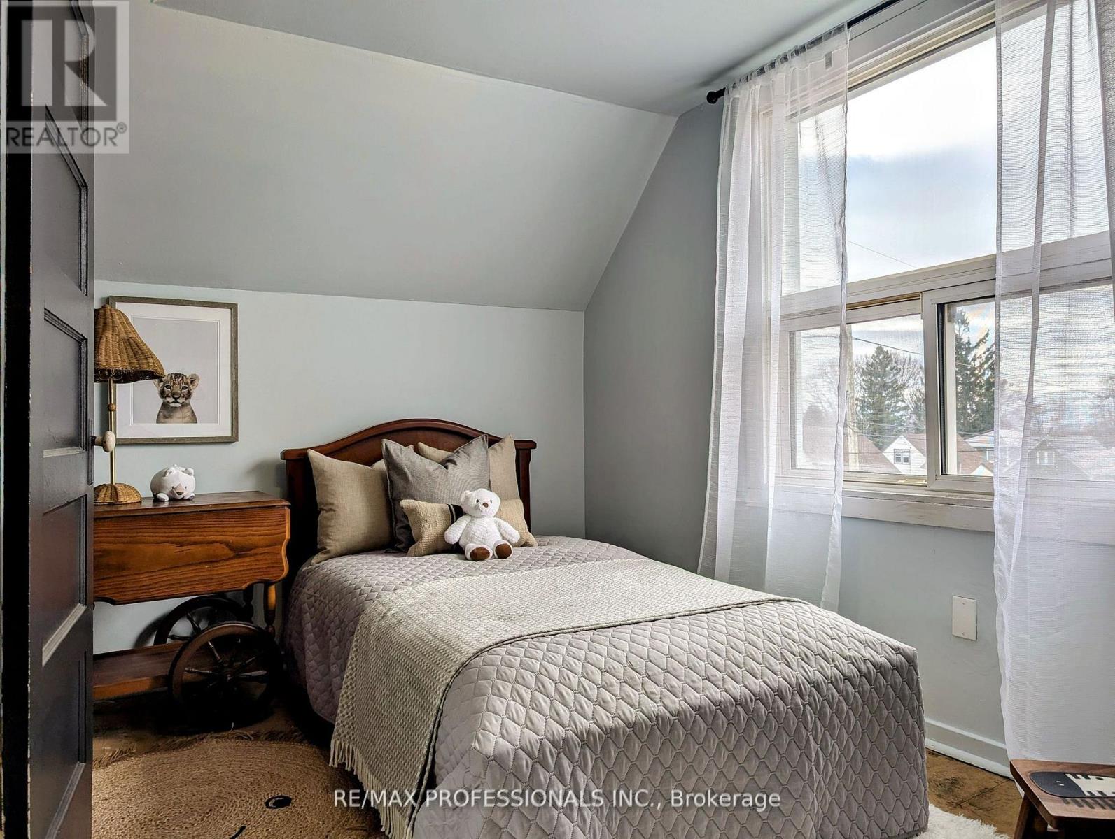 6 Fraser Street, Port Hope, Ontario  L1A 2A1 - Photo 17 - X12427142