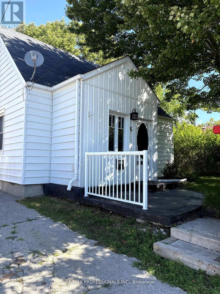 6 Fraser Street, Port Hope, Ontario  L1A 2A1 - Photo 2 - X12427142