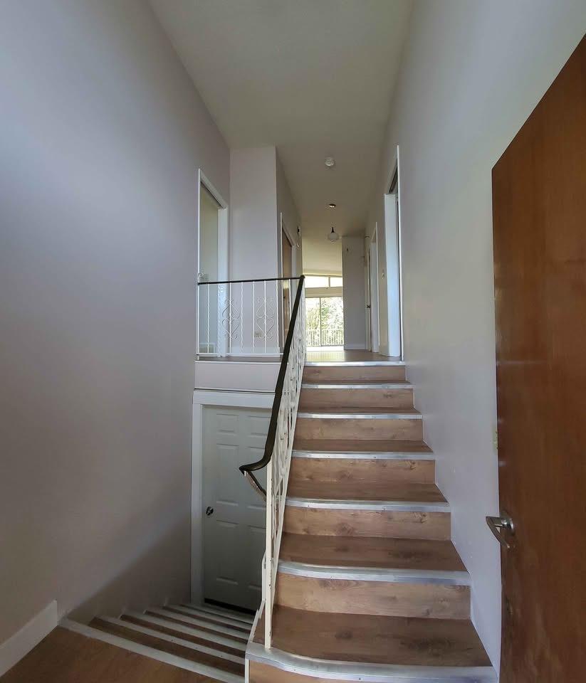 2910 2912 Babich Street, Abbotsford, British Columbia  V2S 3K5 - Photo 2 - R3051607