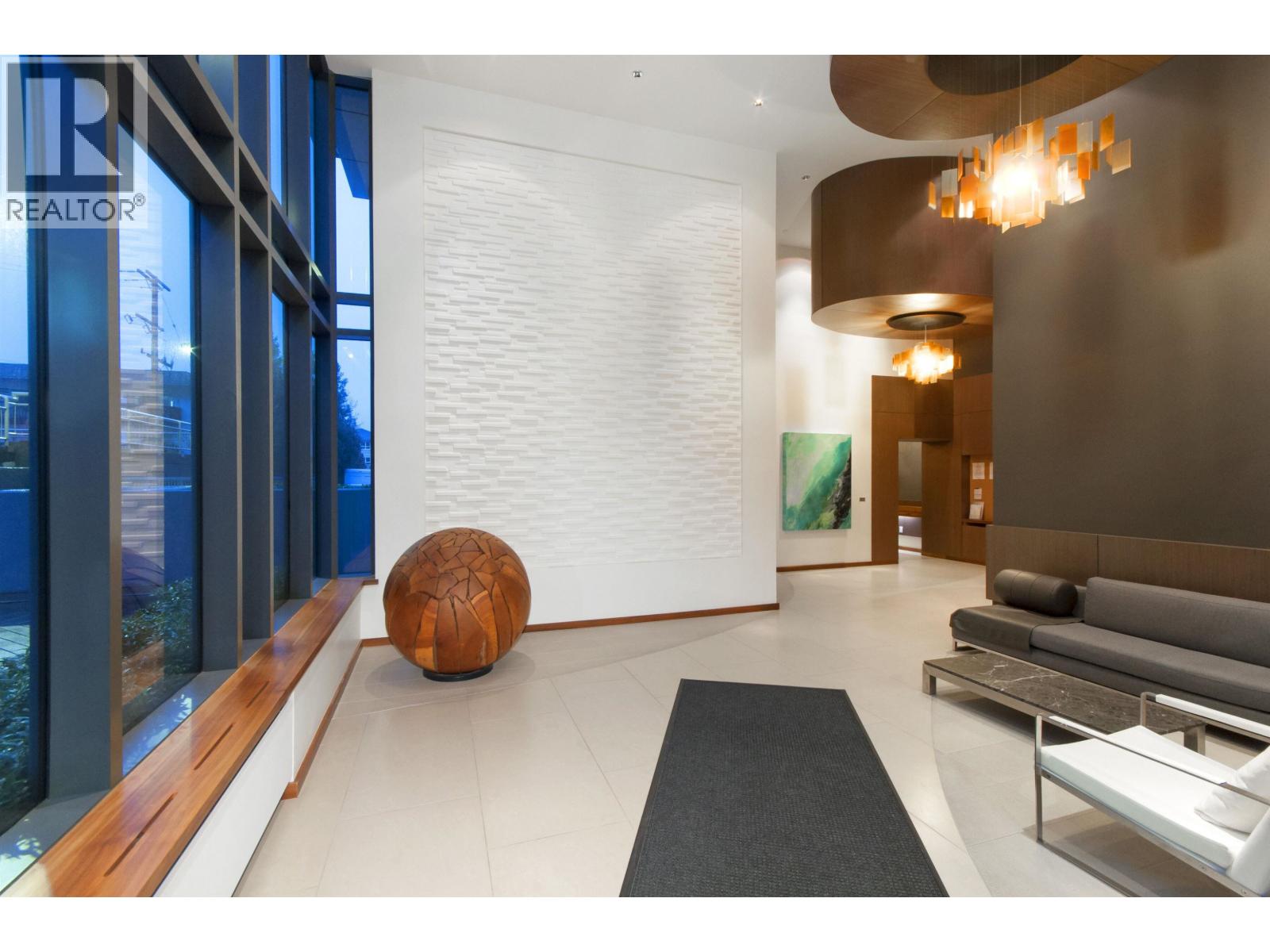 703 111 E 13th Street, North Vancouver, British Columbia  V7L 0C7 - Photo 4 - R3045963