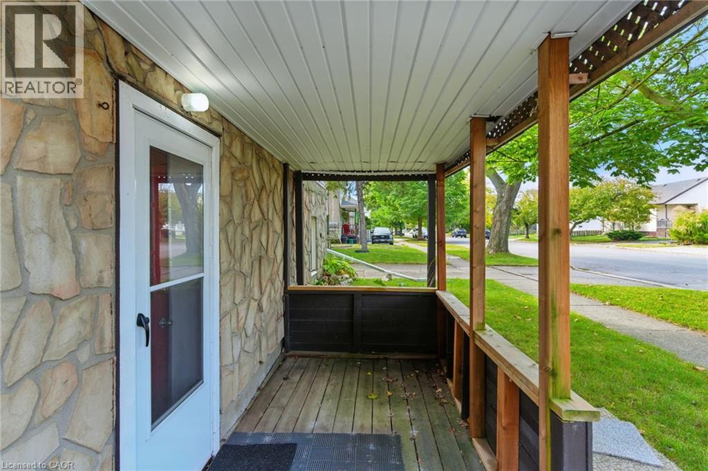 7 Balmoral Avenue, Welland, Ontario  L3B 1S3 - Photo 4 - 40773354