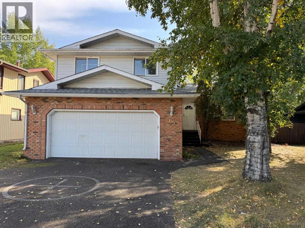 65 Wiltshire Boulevard, Red Deer, Alberta  T4N 6L2 - Photo 1 - A2214228