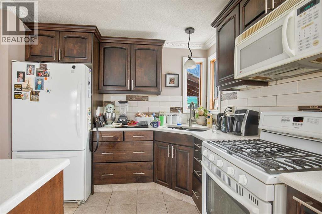65 Wiltshire Boulevard, Red Deer, Alberta  T4N 6L2 - Photo 2 - A2214228