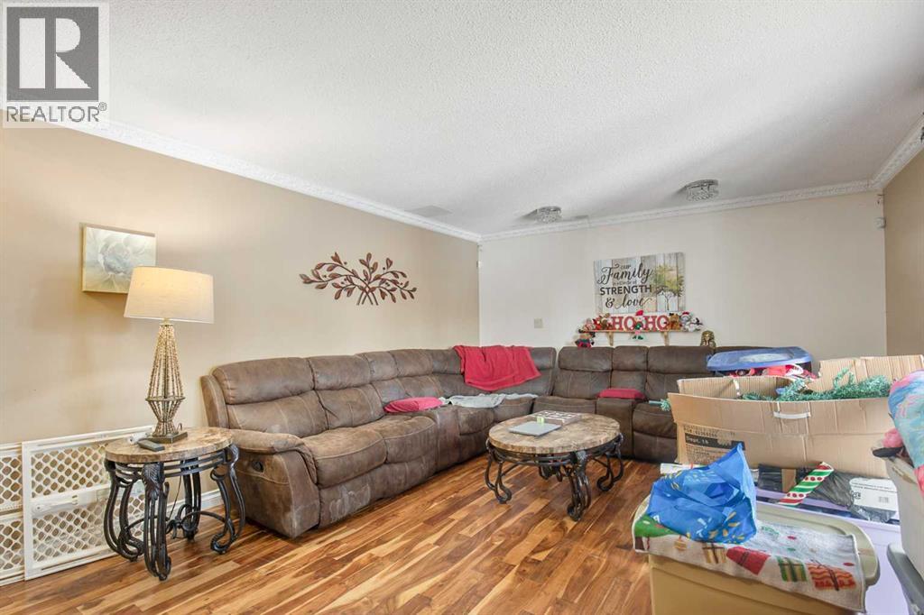 65 Wiltshire Boulevard, Red Deer, Alberta  T4N 6L2 - Photo 8 - A2214228