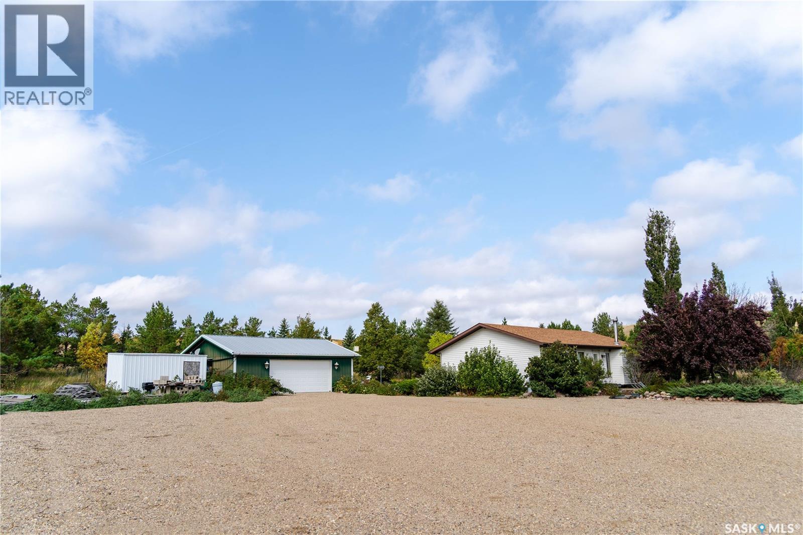 Hobby Farm Near Mortlach, Sk, Wheatlands Rm No. 163, Saskatchewan  S0H 3E0 - Photo 4 - SK019021