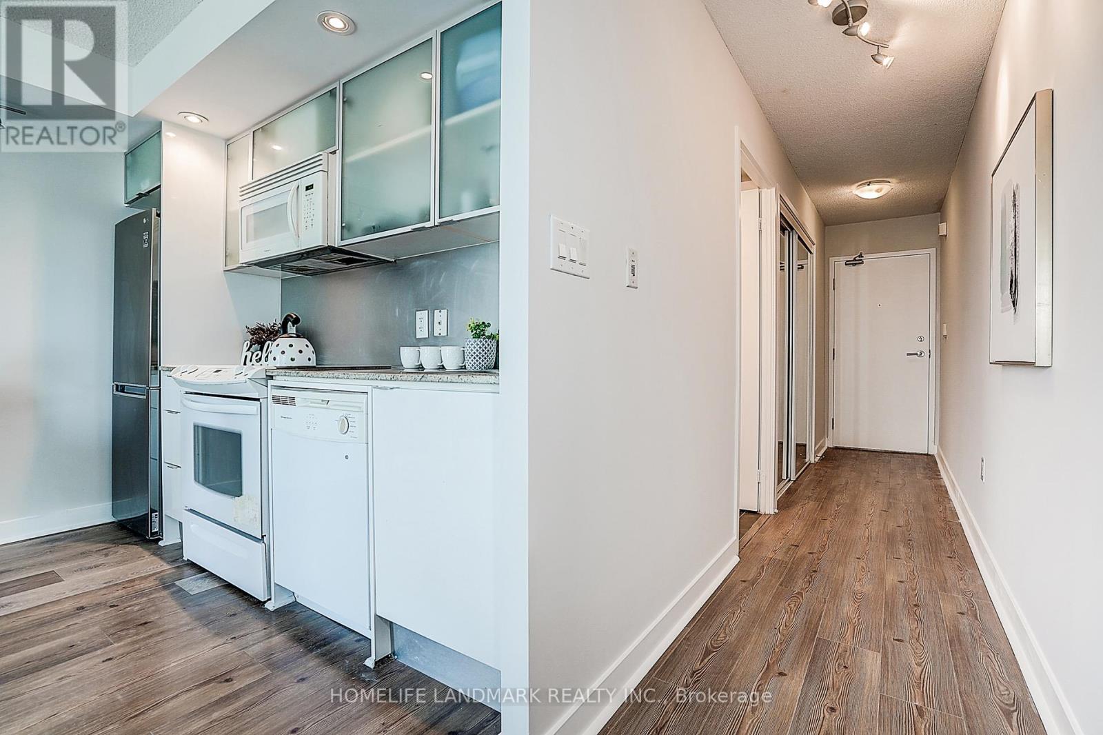 1612 - 25 Telegram Mews, Toronto (Waterfront Communities), Ontario  M5V 3Z1 - Photo 18 - C12401434