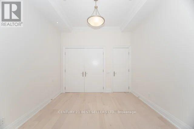 1595 Calverton Court, Mississauga, Ontario  L5G 2W4 - Photo 29 - W12425098