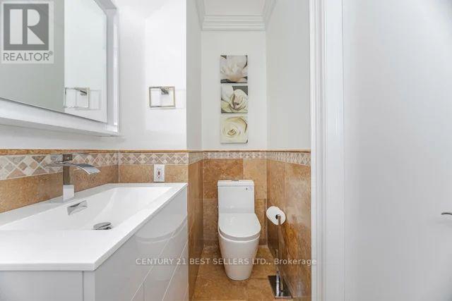 1595 Calverton Court, Mississauga, Ontario  L5G 2W4 - Photo 30 - W12425098