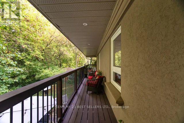 1595 Calverton Court, Mississauga, Ontario  L5G 2W4 - Photo 25 - W12425098