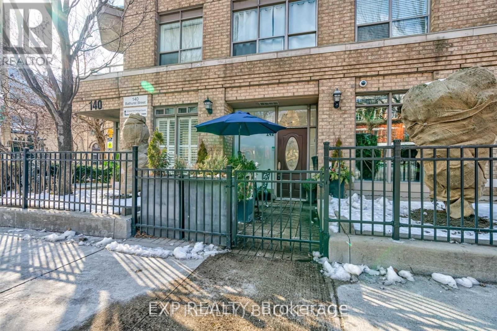 142 Bathurst Street, Toronto, Ontario  M5V 2R3 - Photo 15 - C12427146