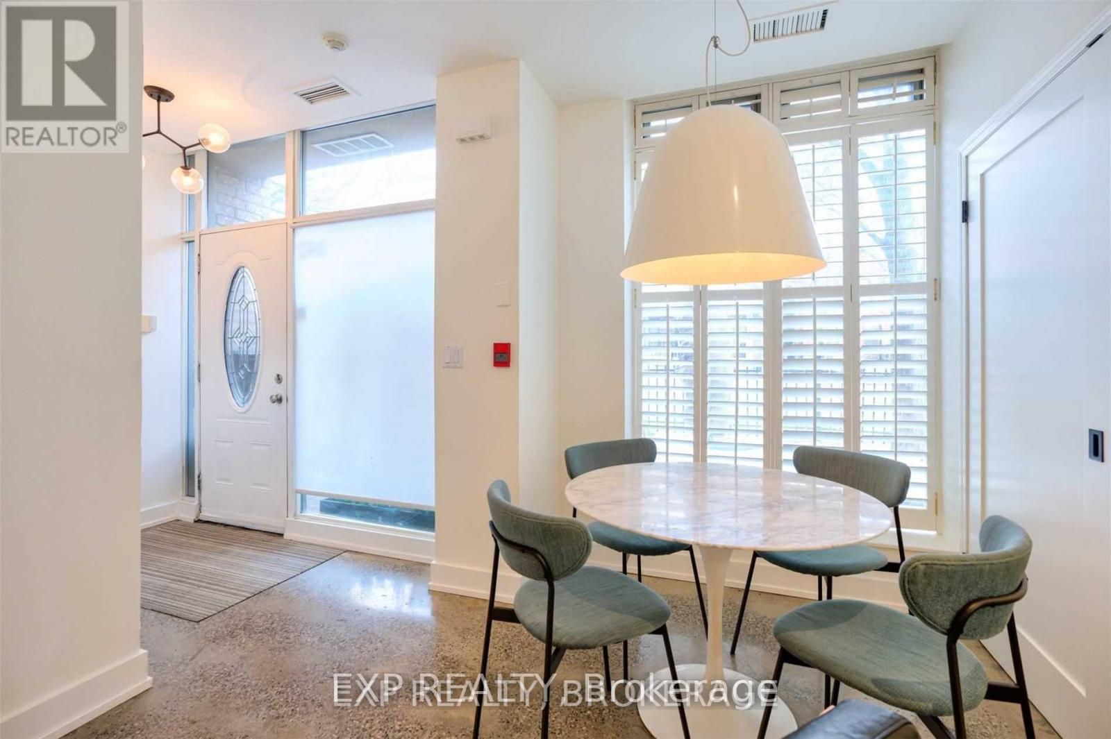 142 Bathurst Street, Toronto, Ontario  M5V 2R3 - Photo 5 - C12427146