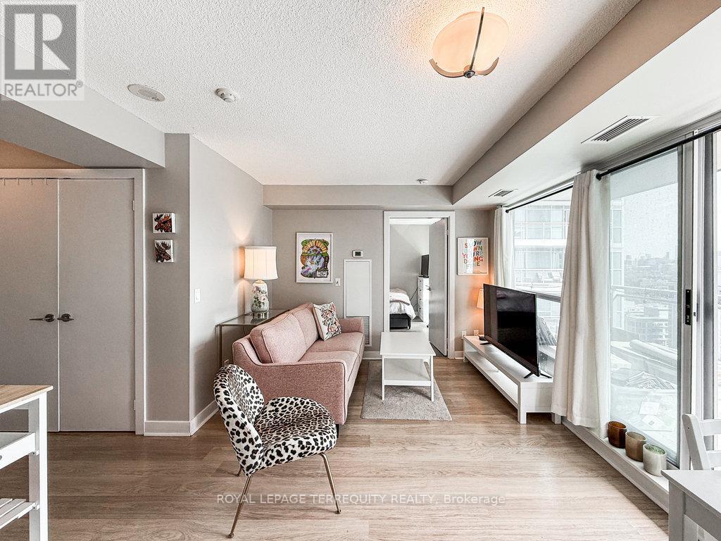 1901 - 100 Western Battery Road, Toronto, Ontario  M6K 3S2 - Photo 10 - C12427158