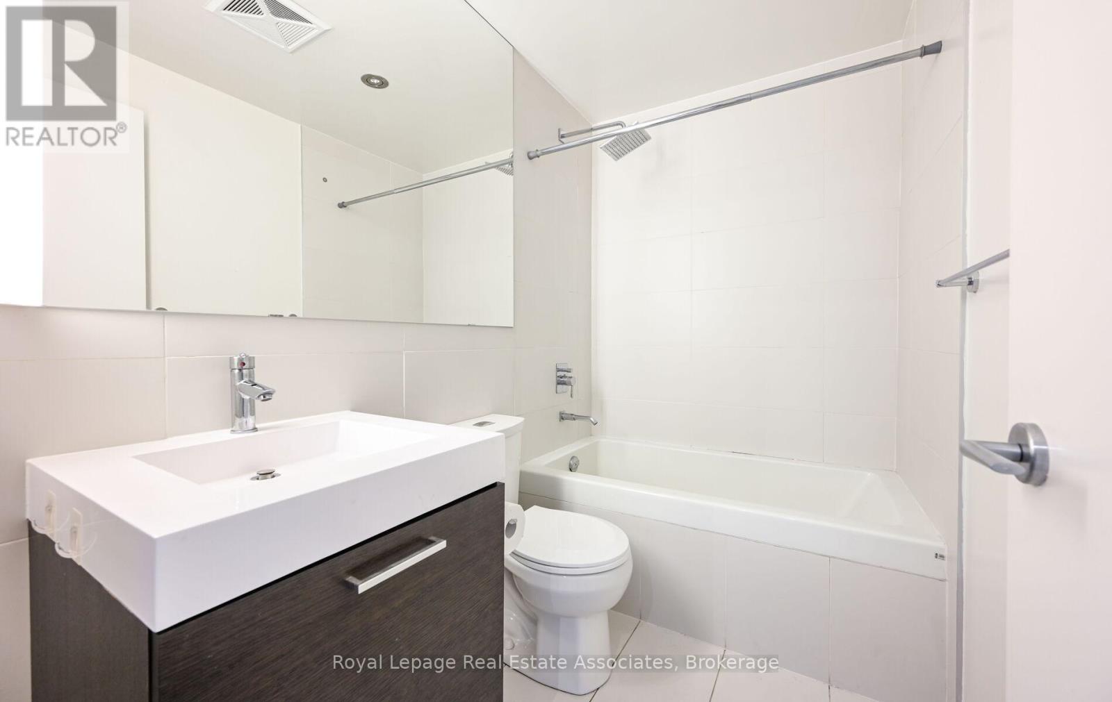 1401 - 318 King Street E, Toronto, Ontario  M5A 0C1 - Photo 12 - C12427186