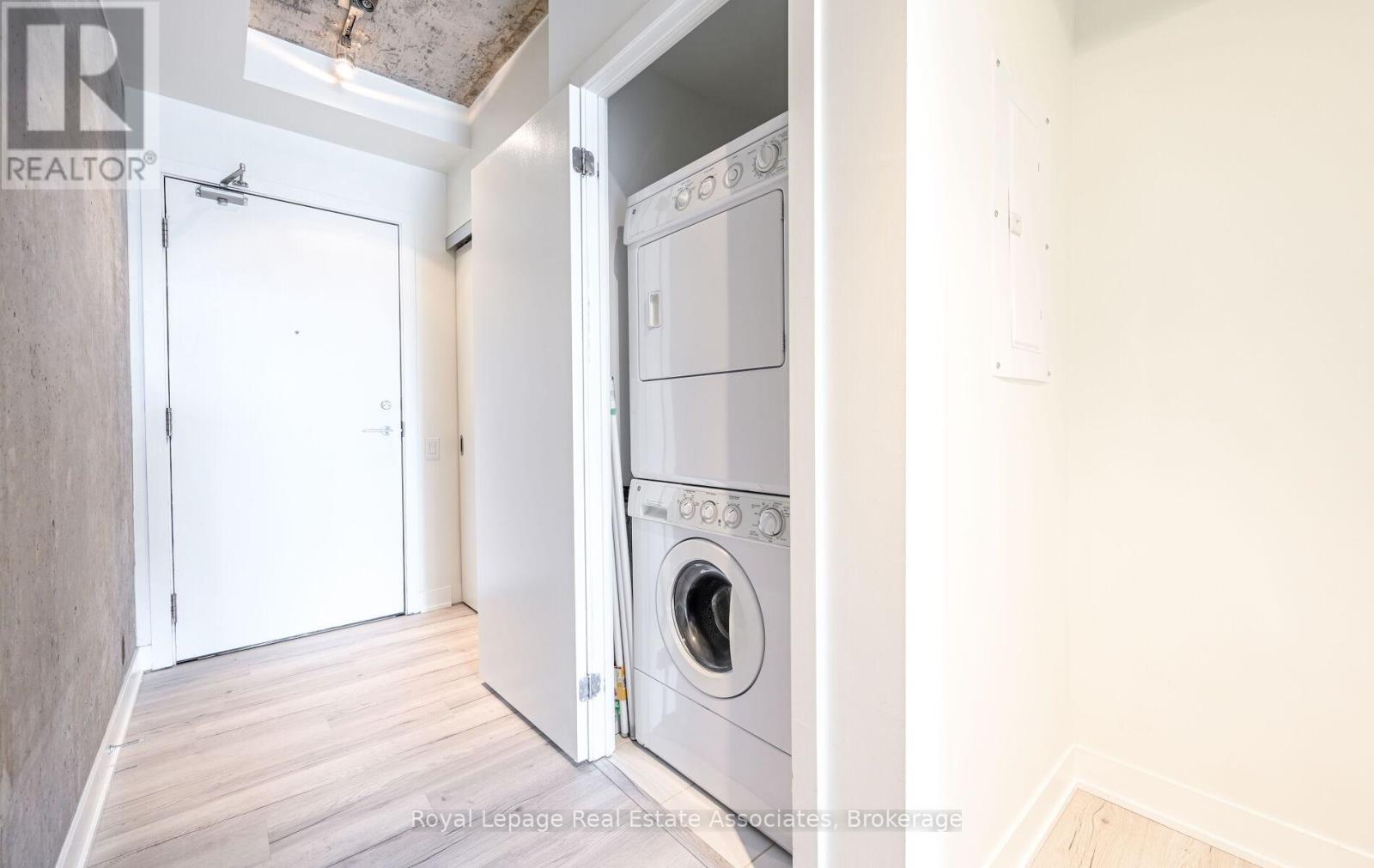 1401 - 318 King Street E, Toronto, Ontario  M5A 0C1 - Photo 13 - C12427186