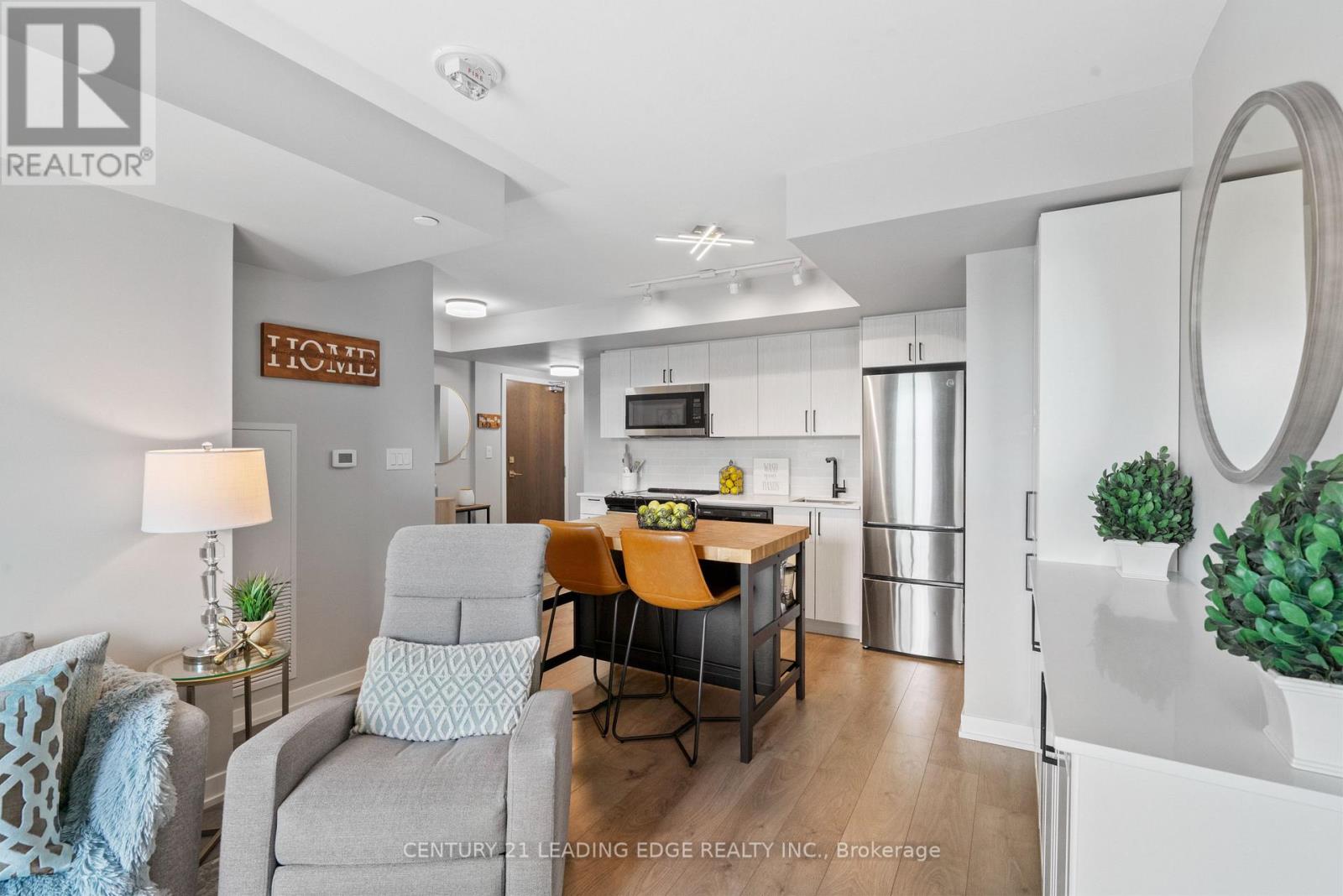 207 - 1401 O'connor Drive, Toronto, Ontario  M4B 2V5 - Photo 10 - E12427247