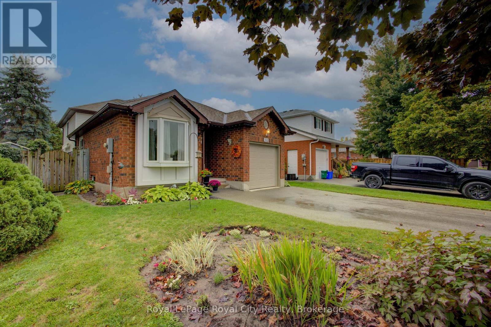 532 FLANNERY DRIVE, Centre Wellington, Ontario