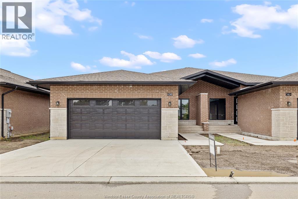 MLS# 25024513: 542 LILY MAC BOULEVARD, Windsor, Canada