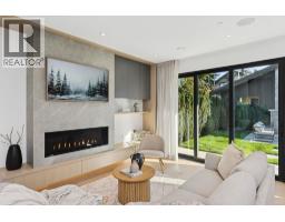 2 3036 W 14TH AVENUE, Vancouver, British Columbia