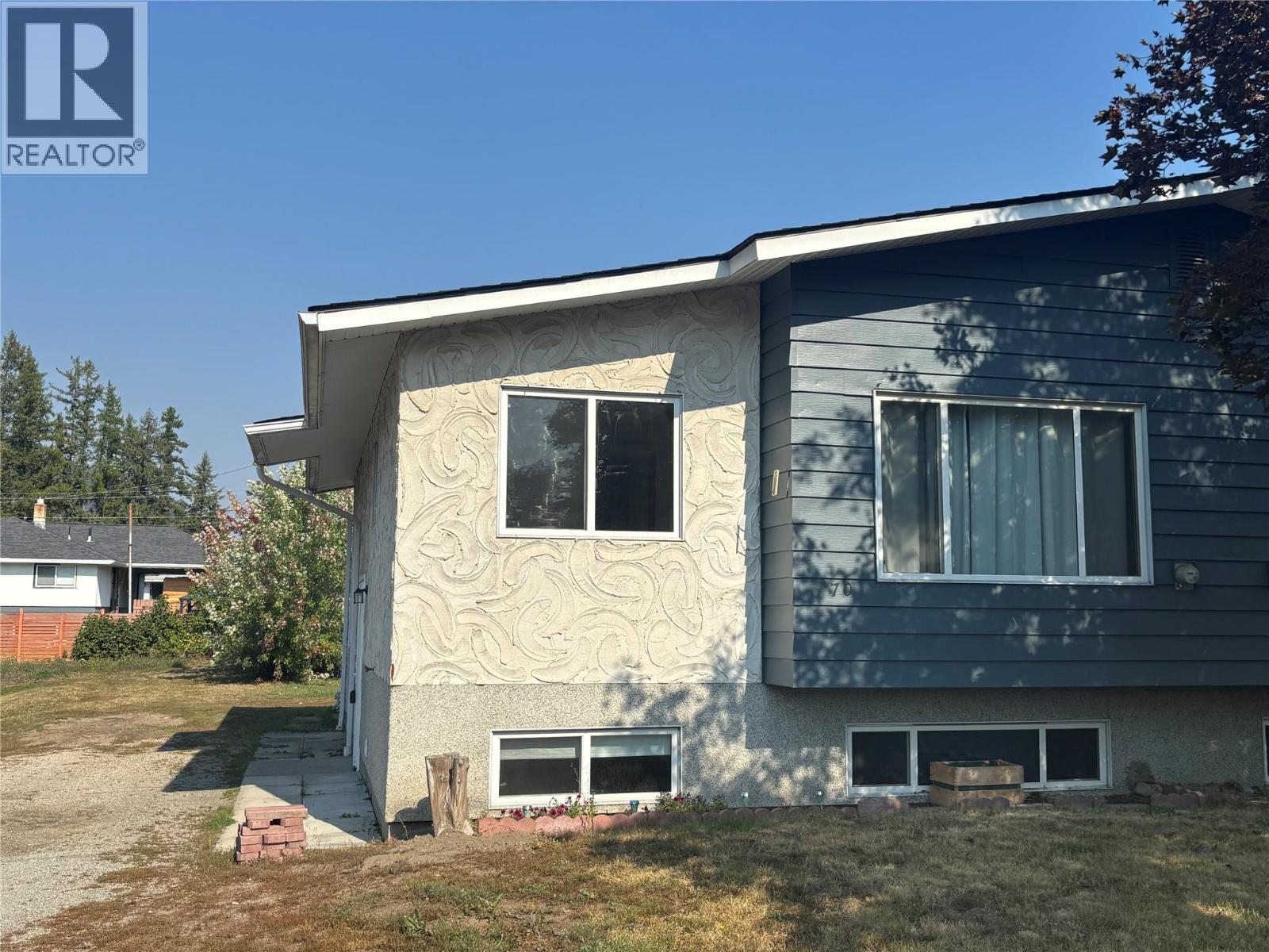 70 Juniper Avenue, Fruitvale, British Columbia  V0G 1L0 - Photo 1 - 10362403