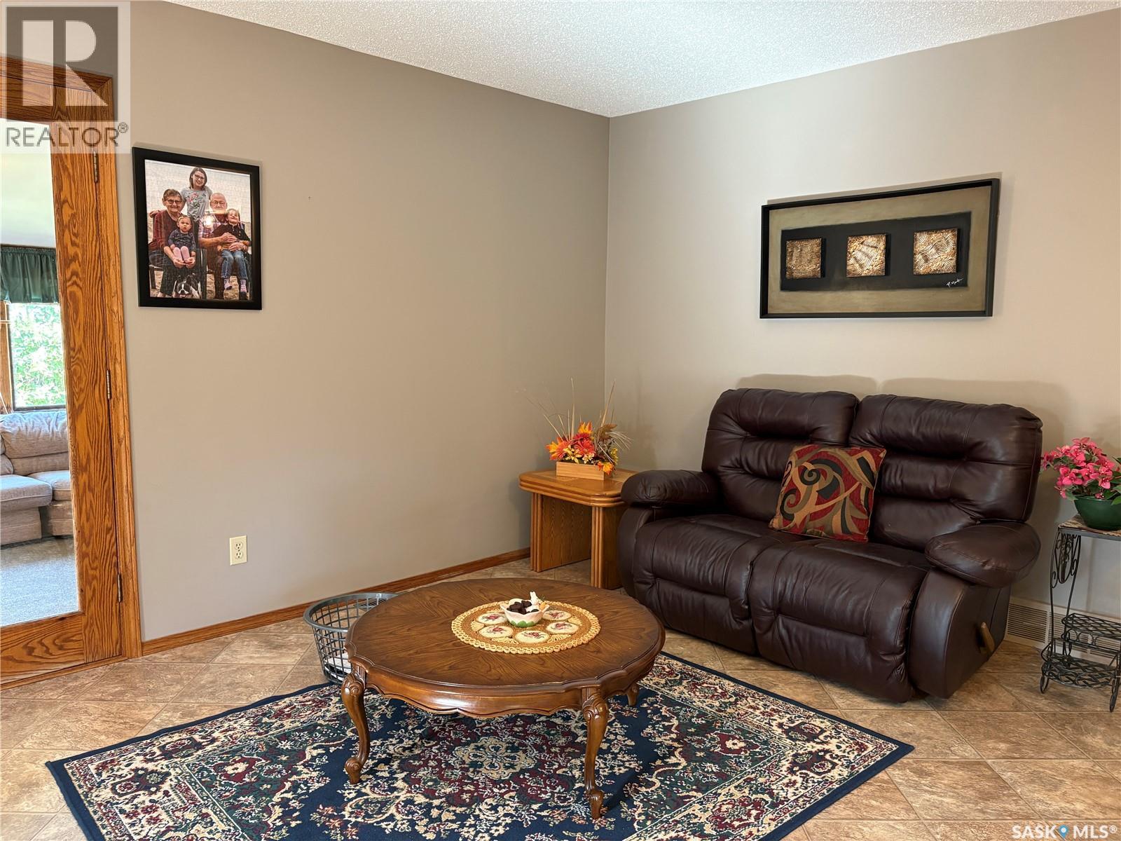 11231 Gardiner Drive, North Battleford, Saskatchewan  S9A 3M5 - Photo 12 - SK019181