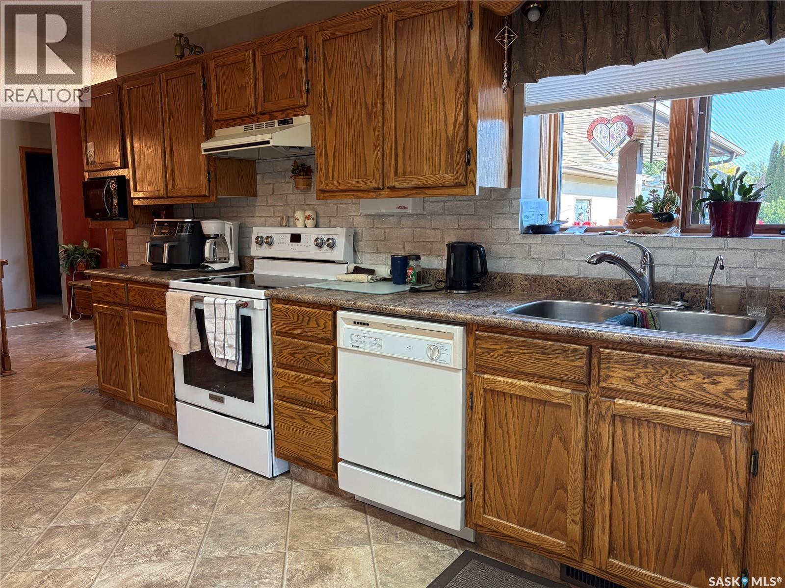 11231 Gardiner Drive, North Battleford, Saskatchewan  S9A 3M5 - Photo 14 - SK019181