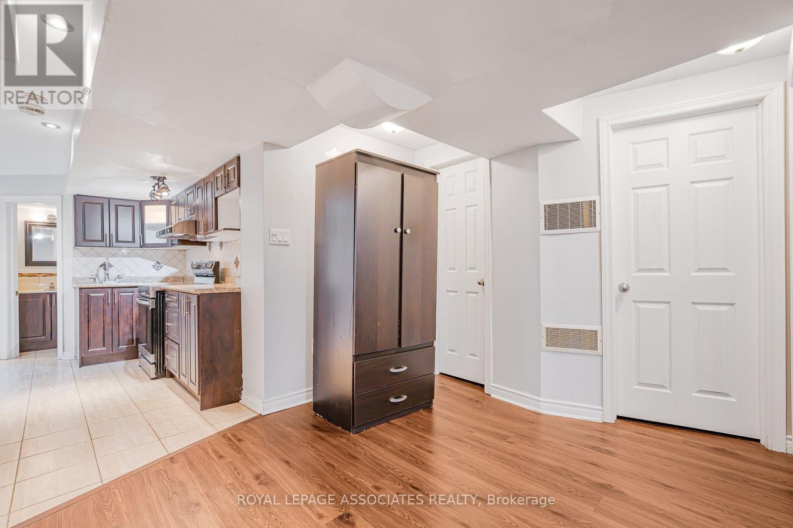 Bsmt - 36 Clandfield Street, Markham, Ontario  L3S 4G7 - Photo 10 - N12427149